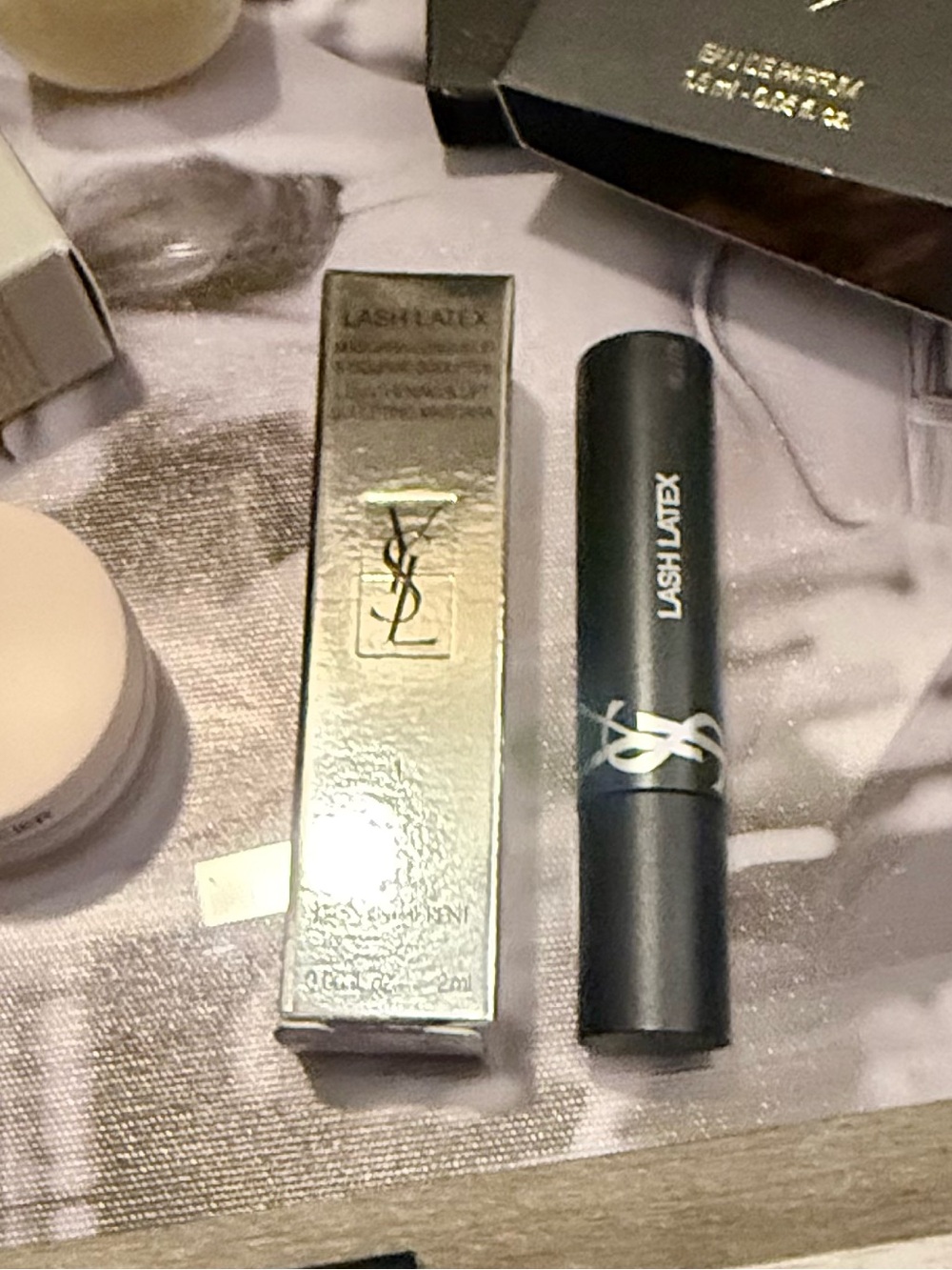 Overstock Beauty Bundle 🖤 - Picture 10 of 16